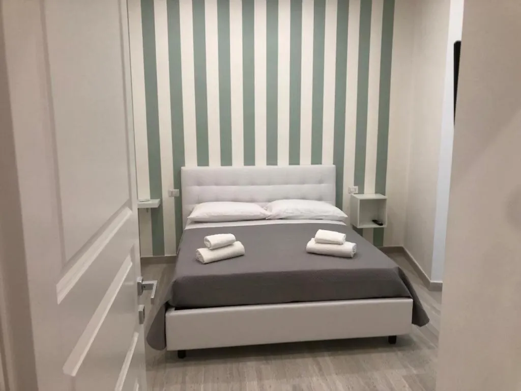 Rosaroll Homes Naples Bed & Breakfast